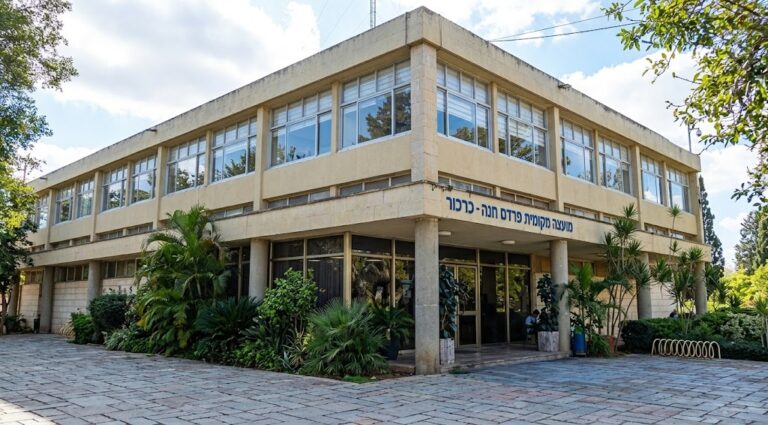 בית המשפט דחה בקשה לאישור תביעה ייצוגית נגד המועצה המקומית פרדס חנה כרכור בעניין גביית ארנונה עודפת